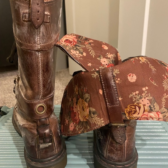 Dr Martens - Picture 3 of 4